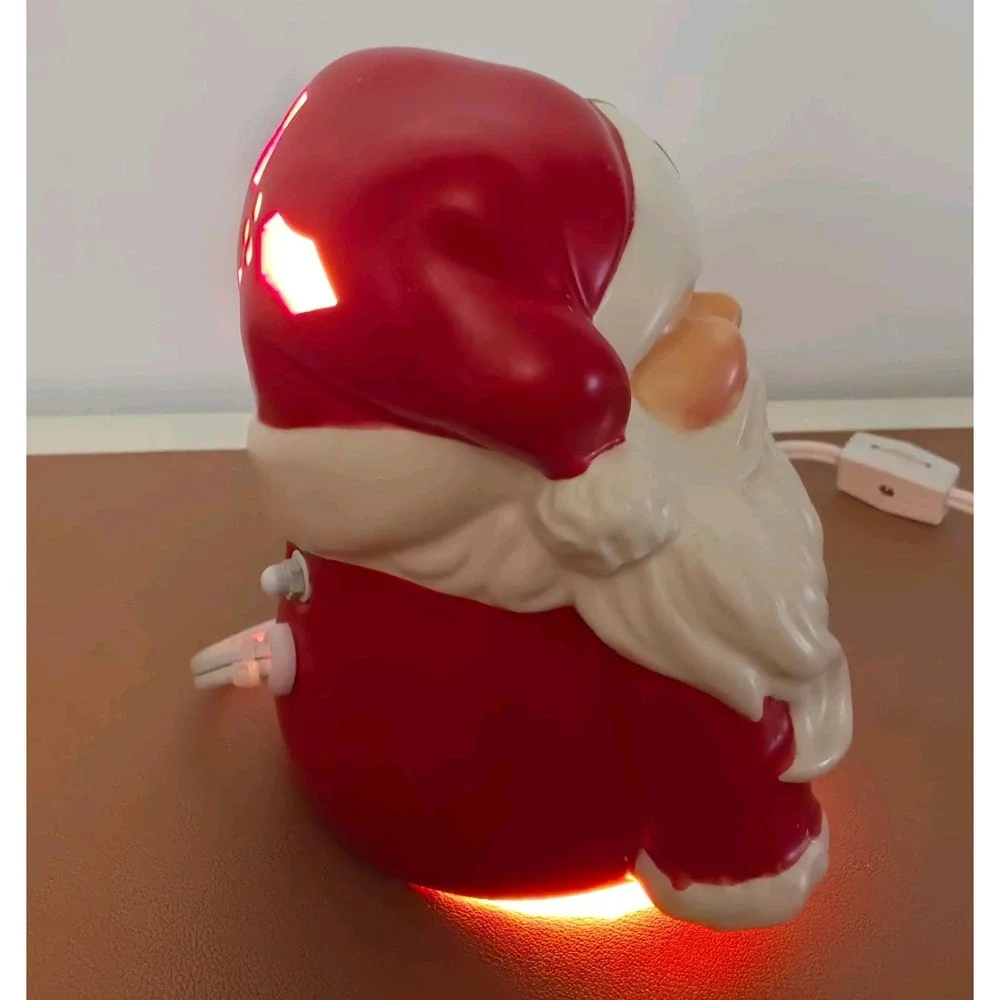 ScentSationals Vintage Limited Edition Santa Electric Wax Ceramic Warmer *Read